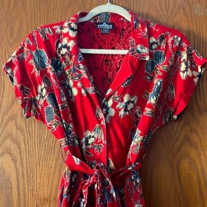 Patterned dress. “ANGIE” brand size large, but runs small. In good condition.